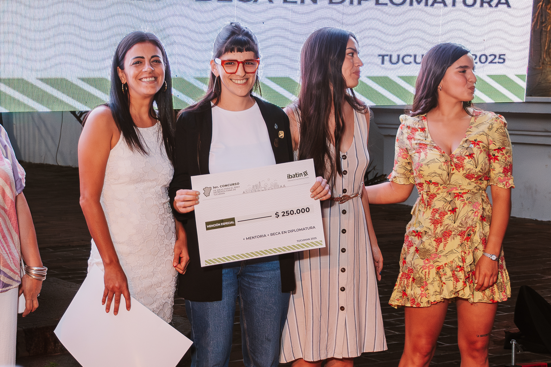 Ganadora Nuevas Tecnologías - Azul Nahir Serruto